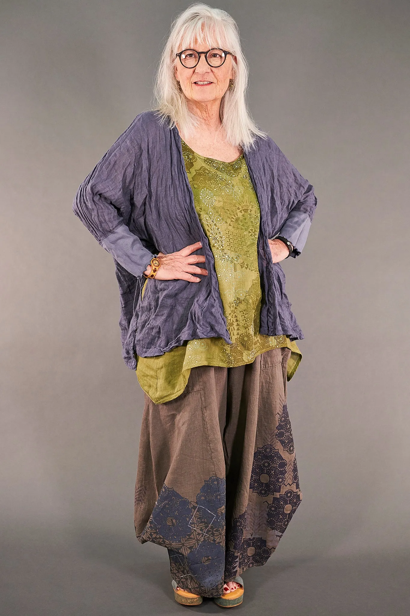 5253-Linen Crinkle Swing Cardi-Reflection-U
