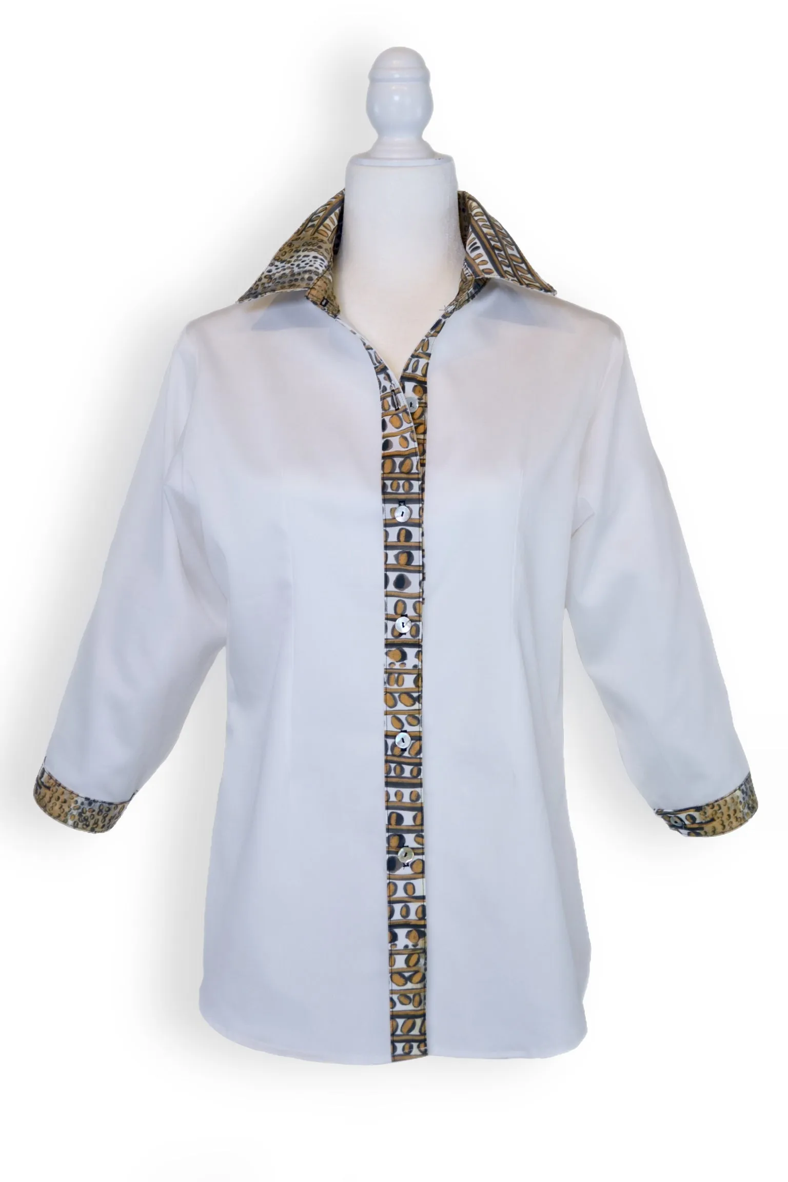 Arcadia Shirt in White and Neutral Gator