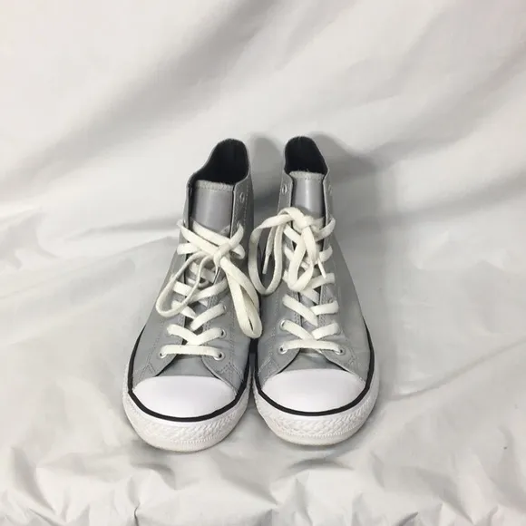 Converse Junior Chuck Taylor Matte Metallic  High Tops Size 5 GREAT Condition