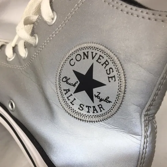 Converse Junior Chuck Taylor Matte Metallic  High Tops Size 5 GREAT Condition