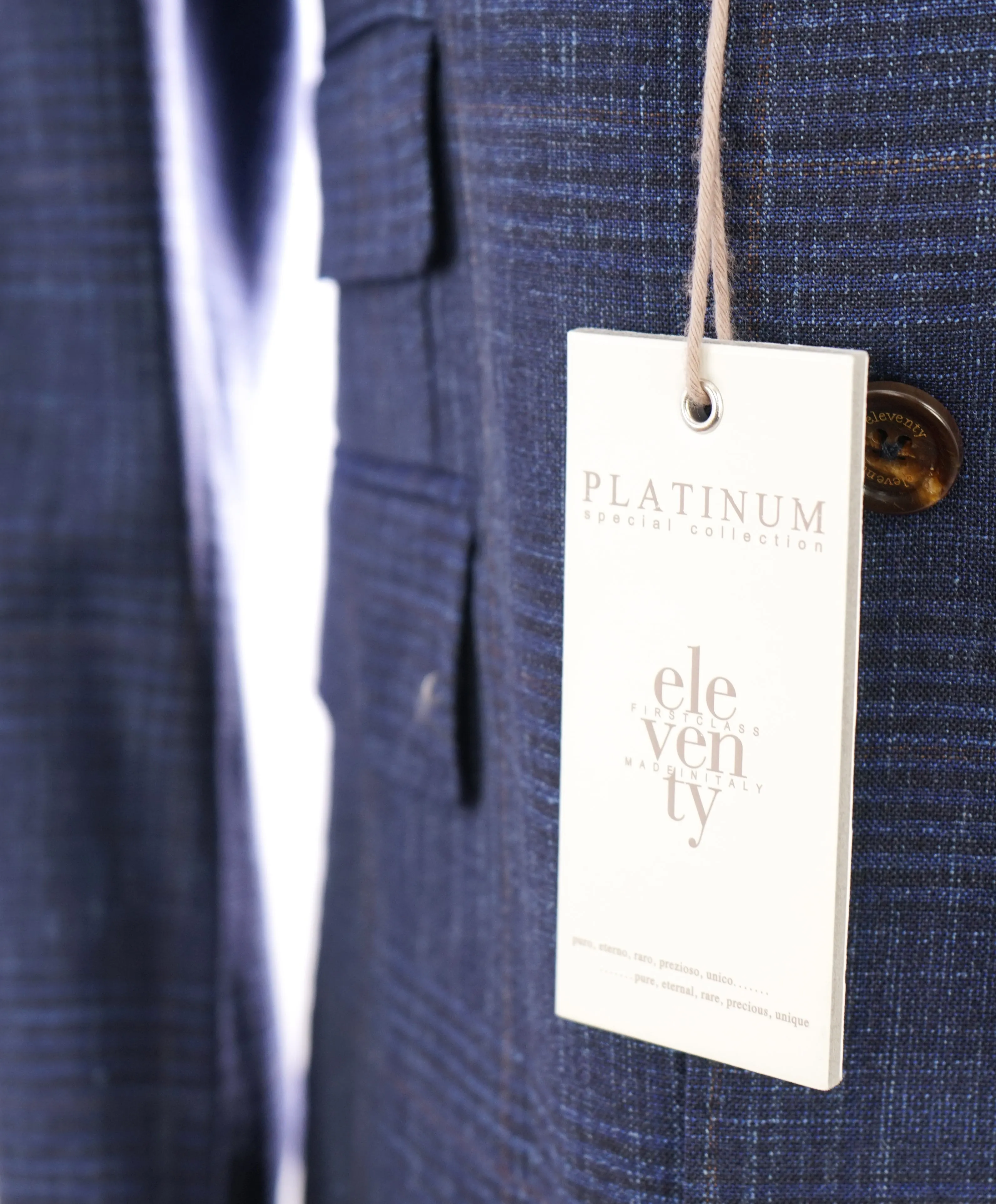 ELEVENTY - "PLATINUM" Hand Made Double Breasted Blue SILK/LINEN Suit - 44R