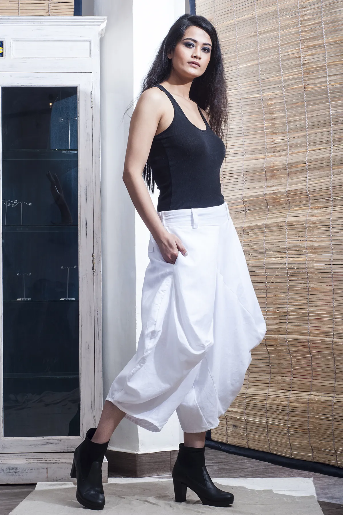 Eshna - White Dhoti Pants