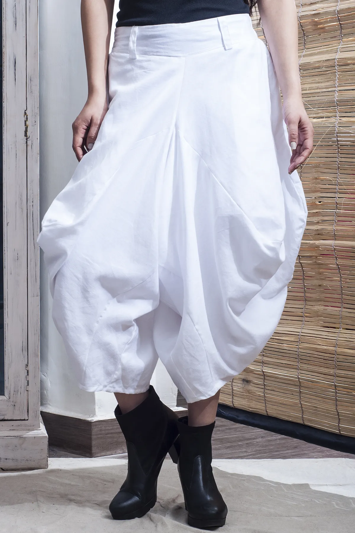 Eshna - White Dhoti Pants