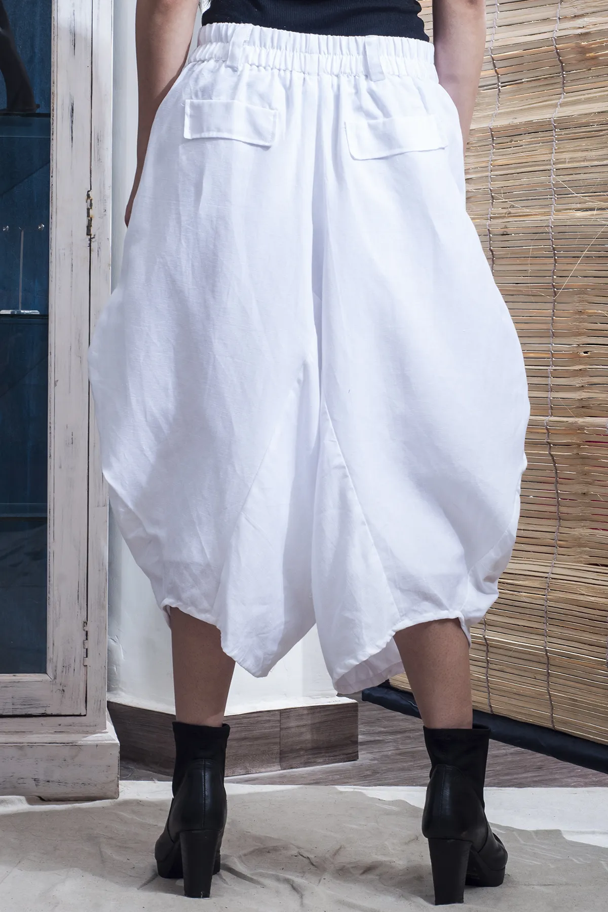 Eshna - White Dhoti Pants