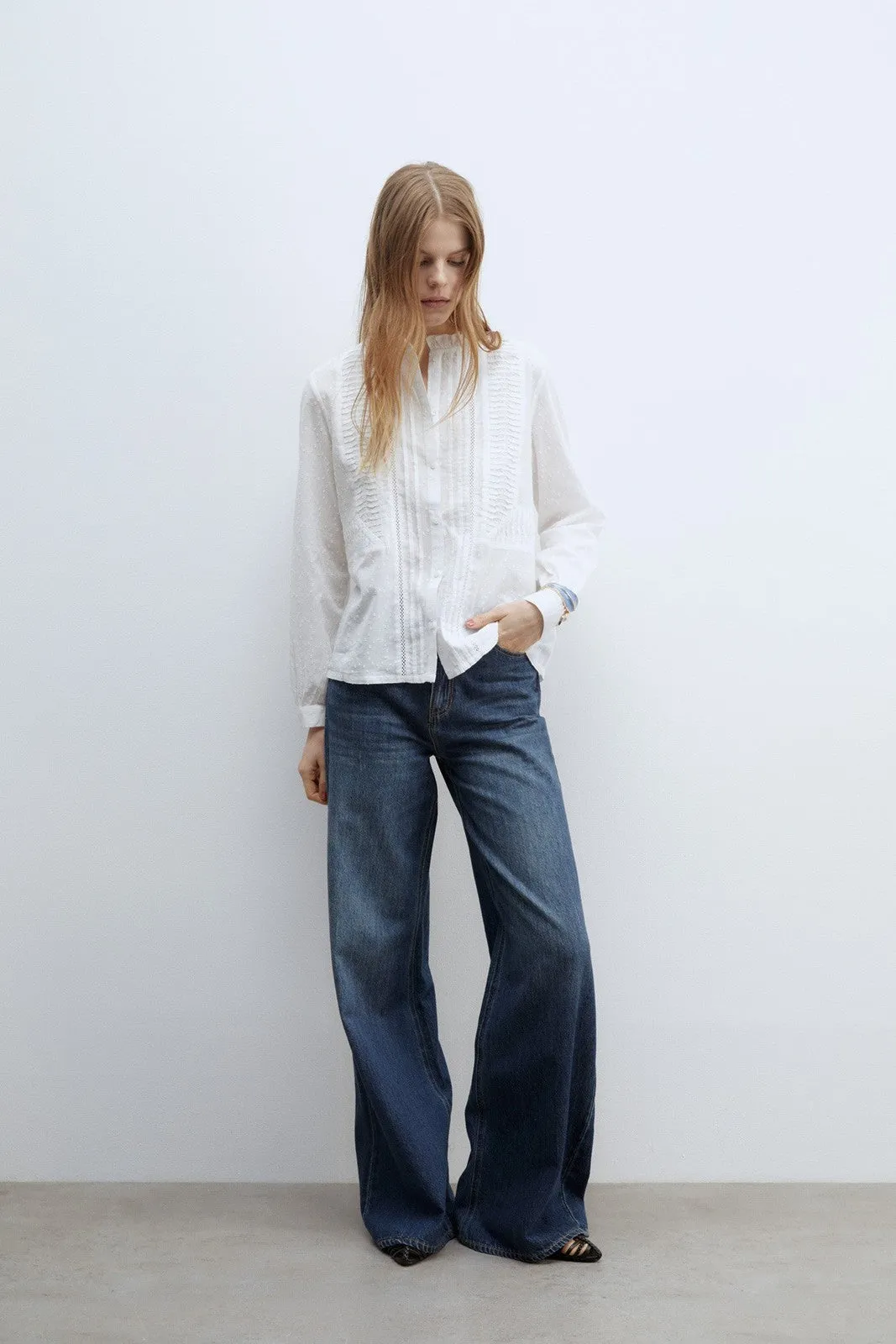 Lace plumetis shirt - White