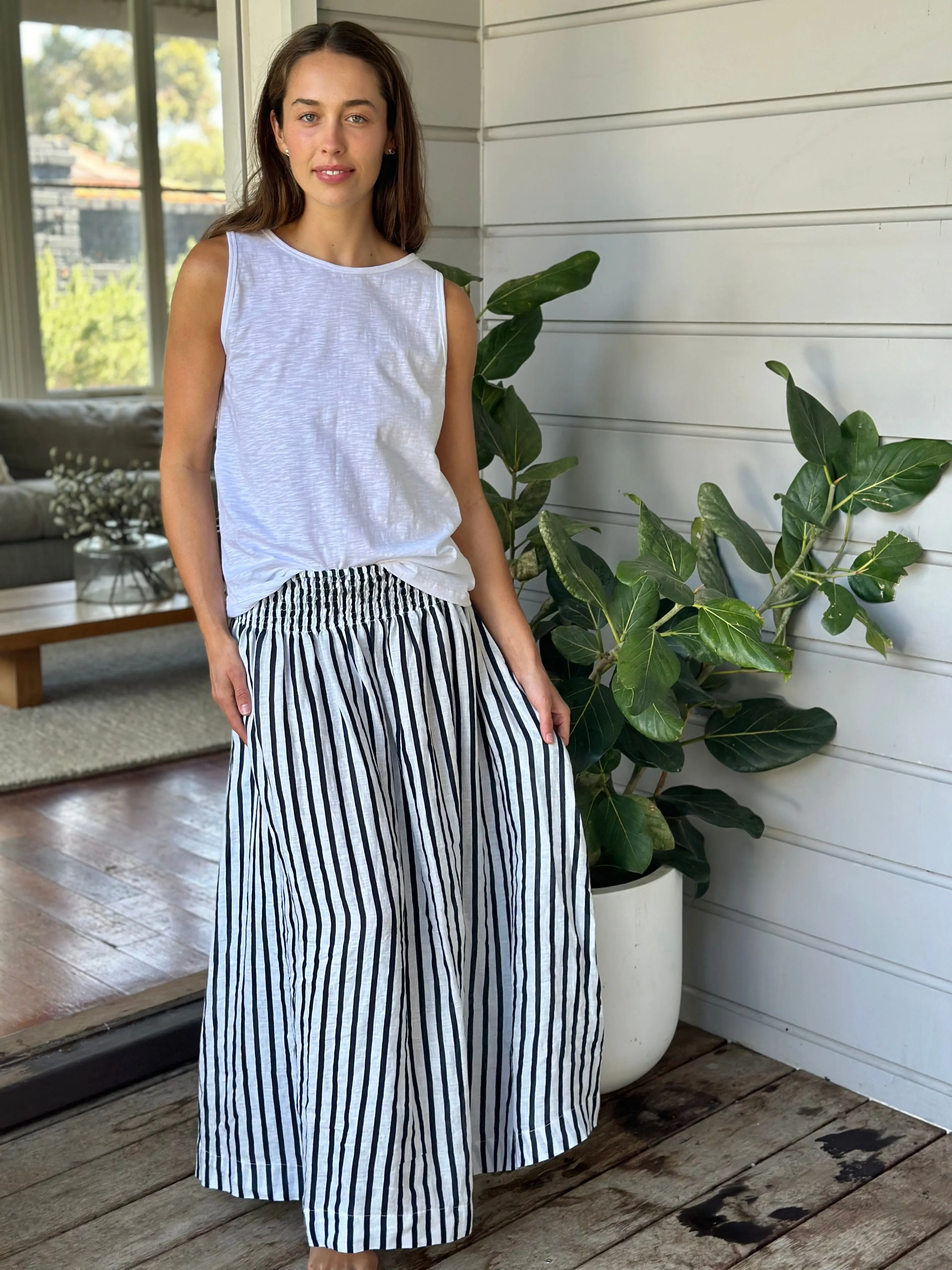 lulu skirt-navy stripe linen