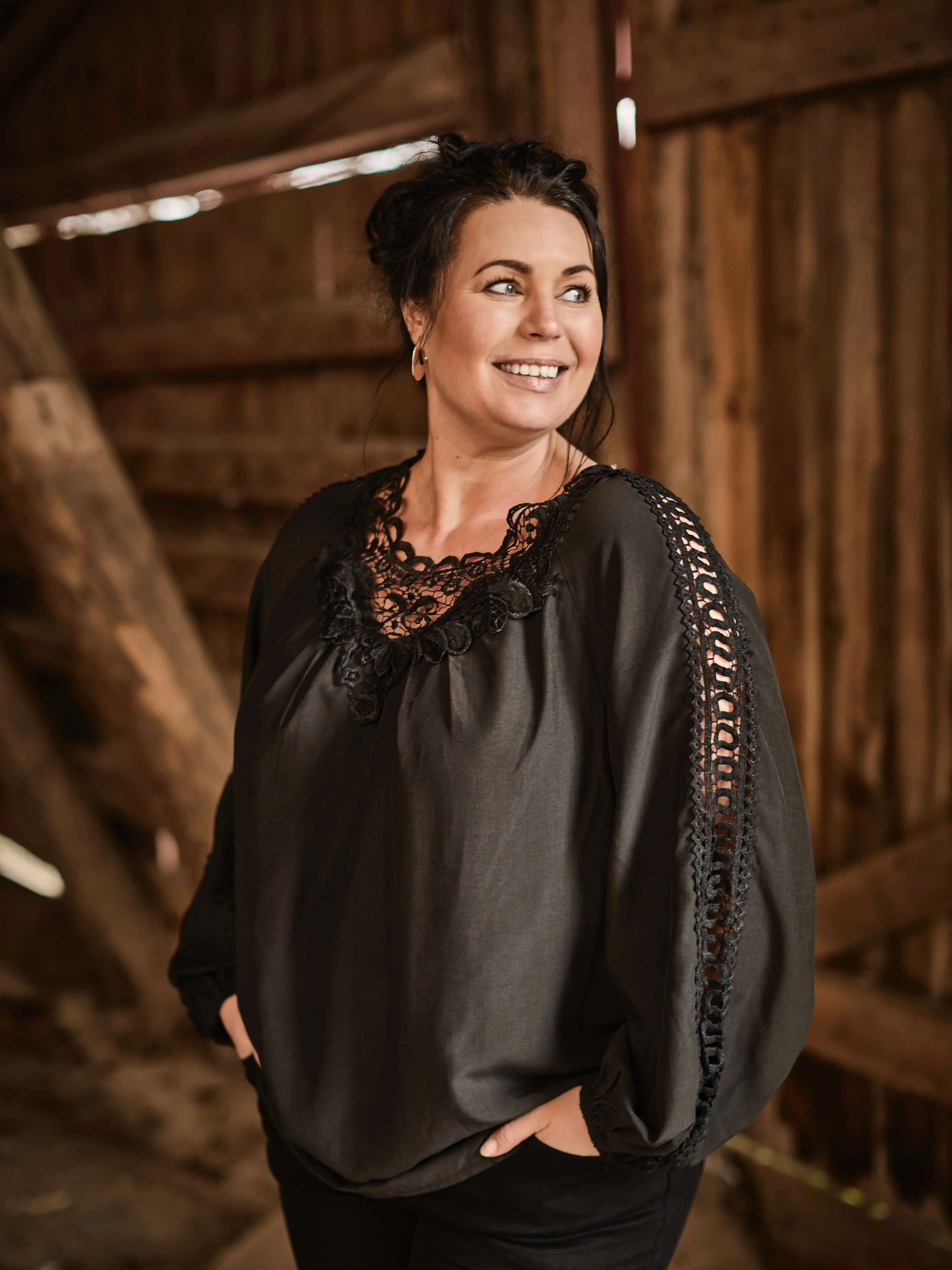 MANYA BLOUSE - Black