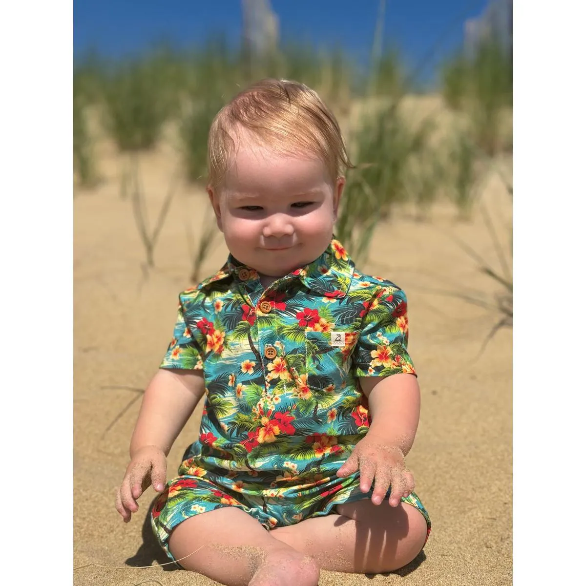 Me & Henry Maui Printed Collared Button Up Shirt- Hibiscus