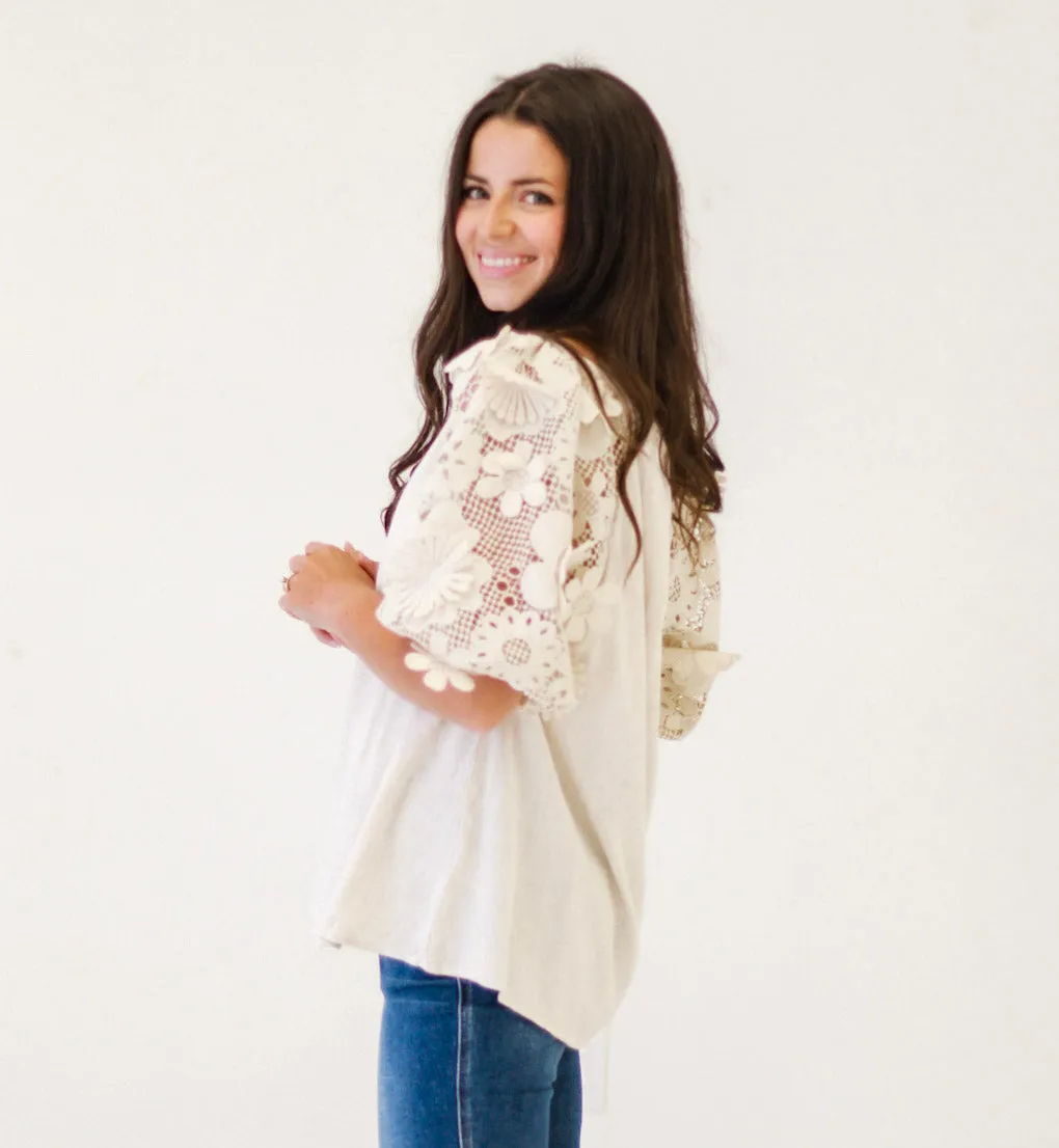 Petals & Lace 3D Floral Lace Sleeves Top in Oatmeal