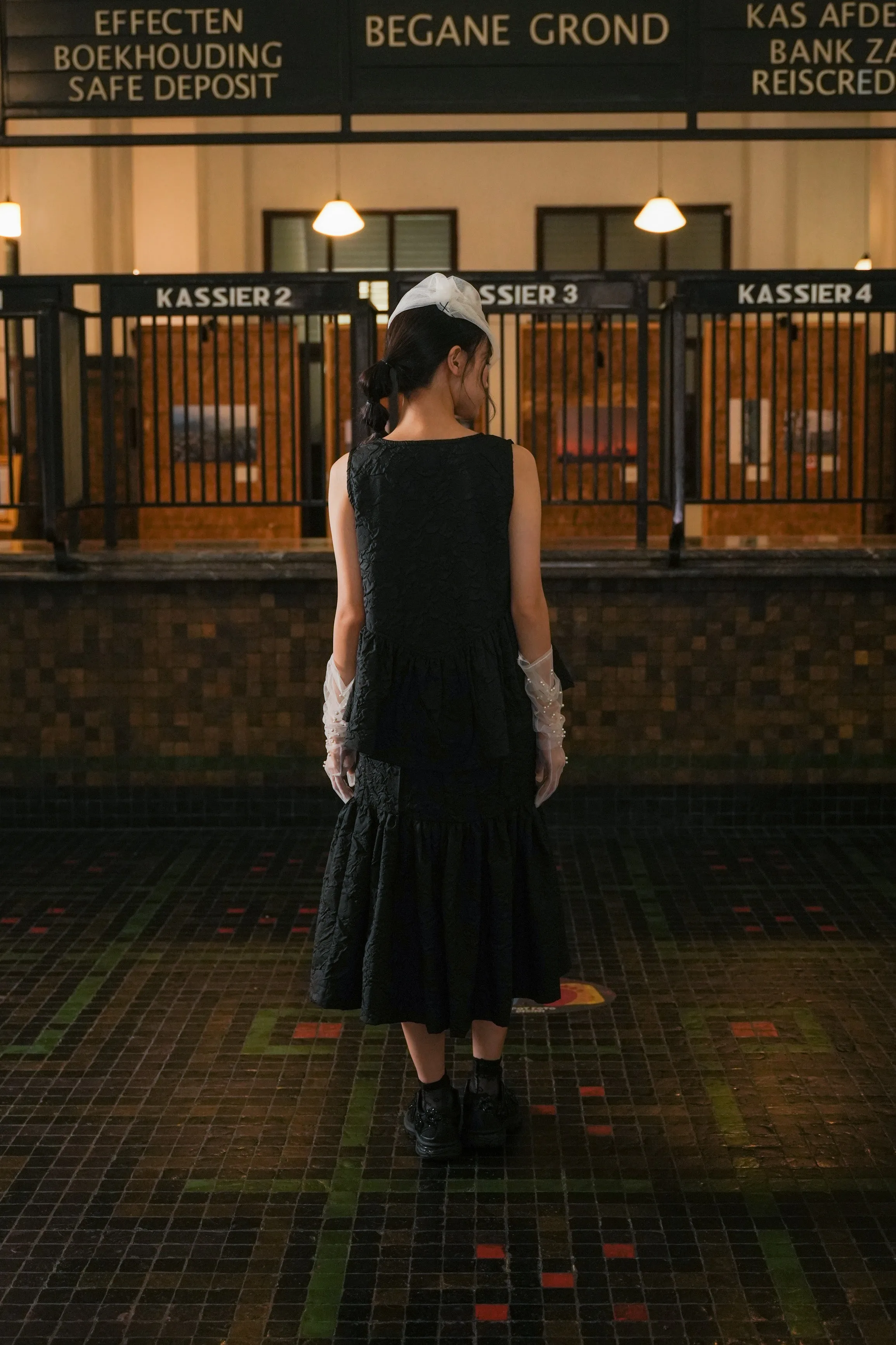 RENE TOP IN BLACKSWAN