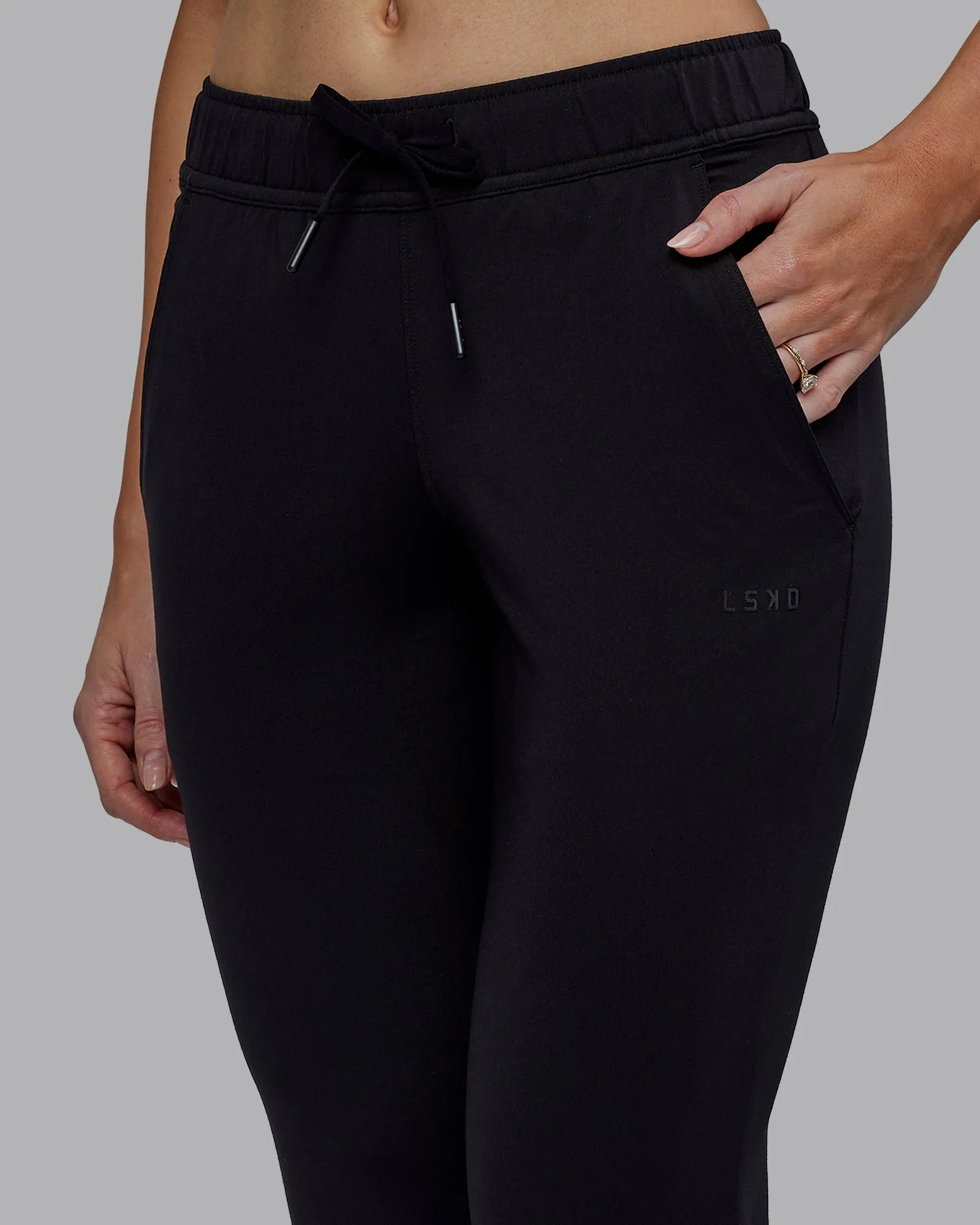 Restore CloudFLX Jogger - Black
