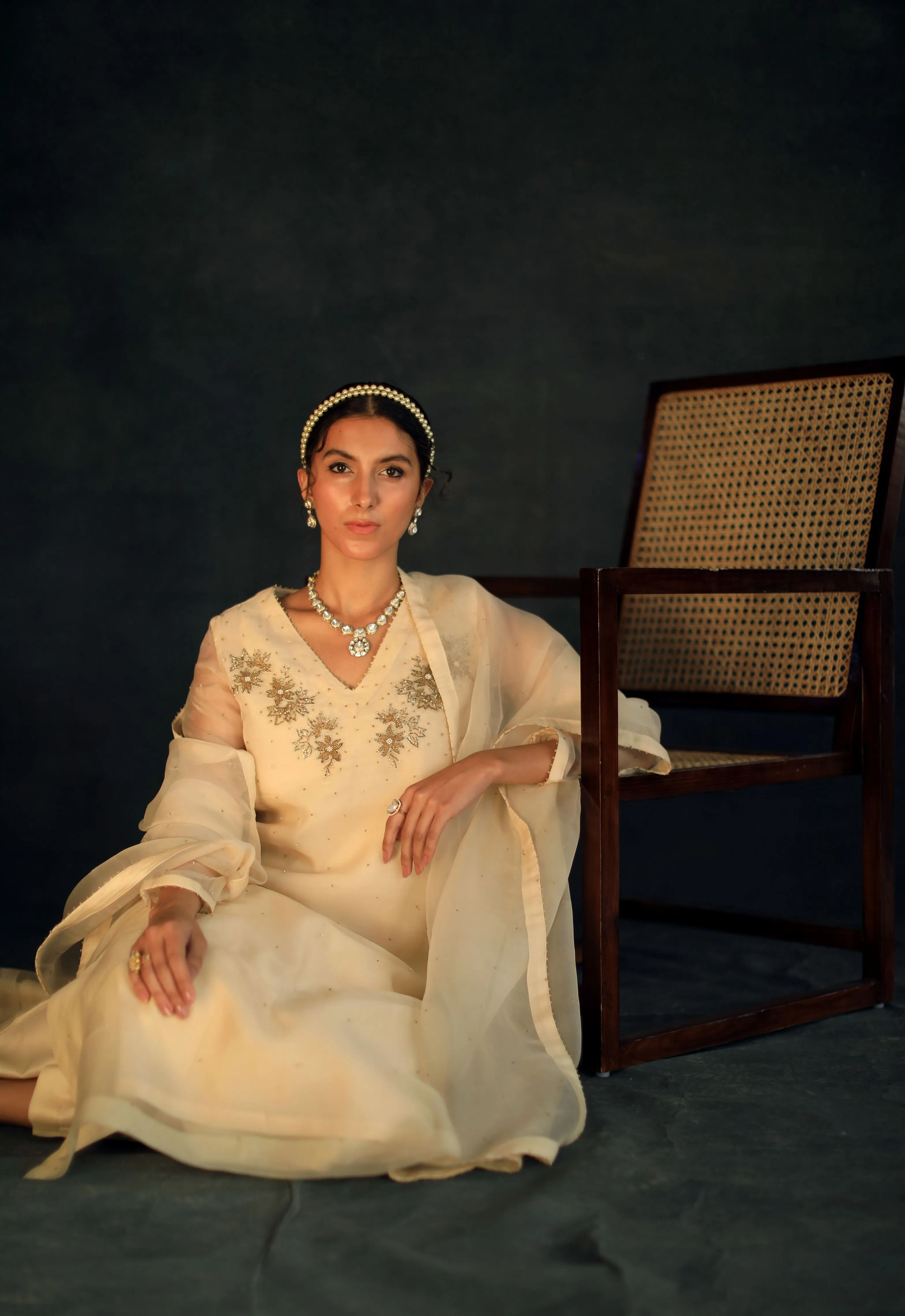 Shikha Mehta Mae Beige Jasmine Kurta Set Silk Organza Silk Chanderi Beige Hana Ss21F-Bj