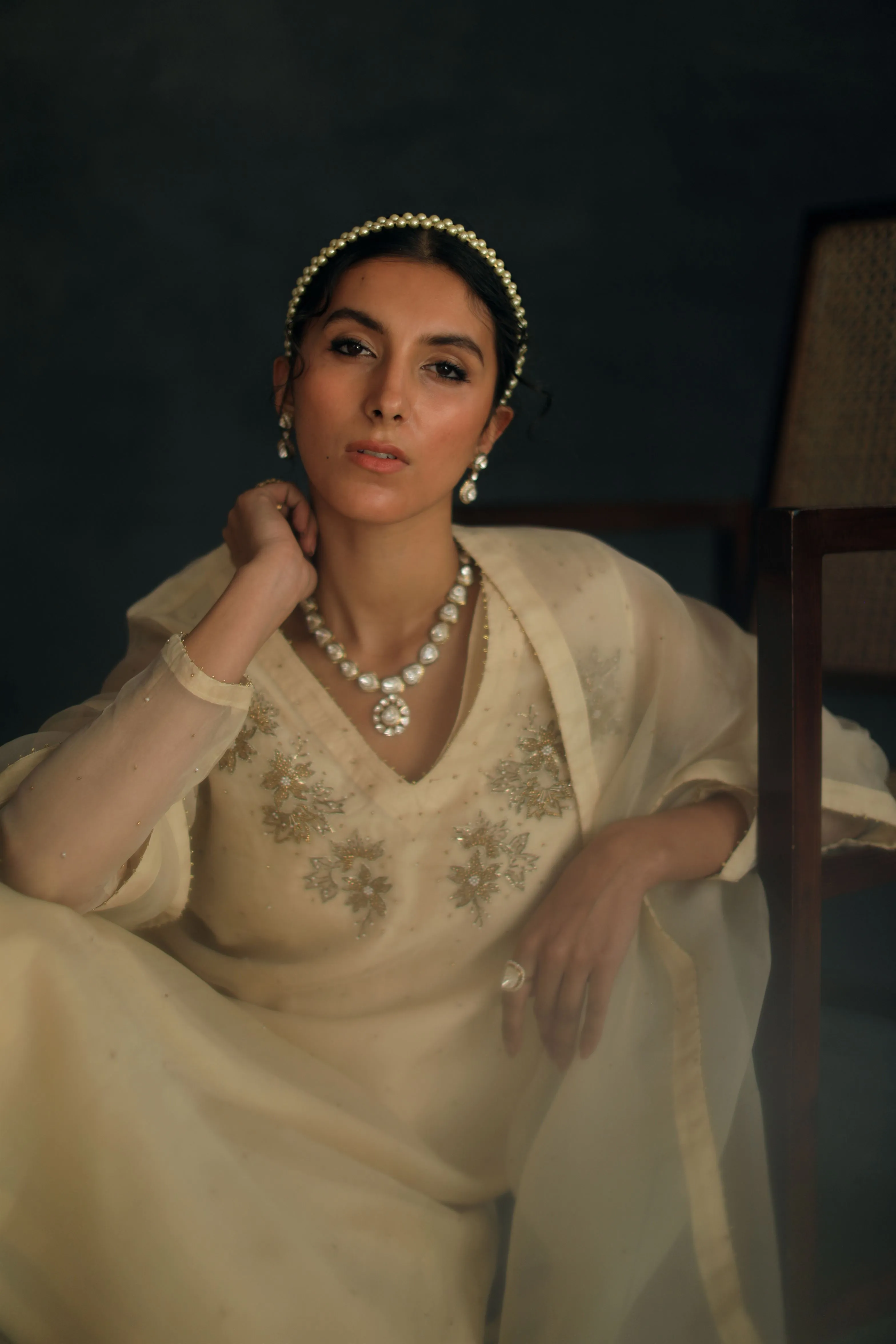 Shikha Mehta Mae Beige Jasmine Kurta Set Silk Organza Silk Chanderi Beige Hana Ss21F-Bj