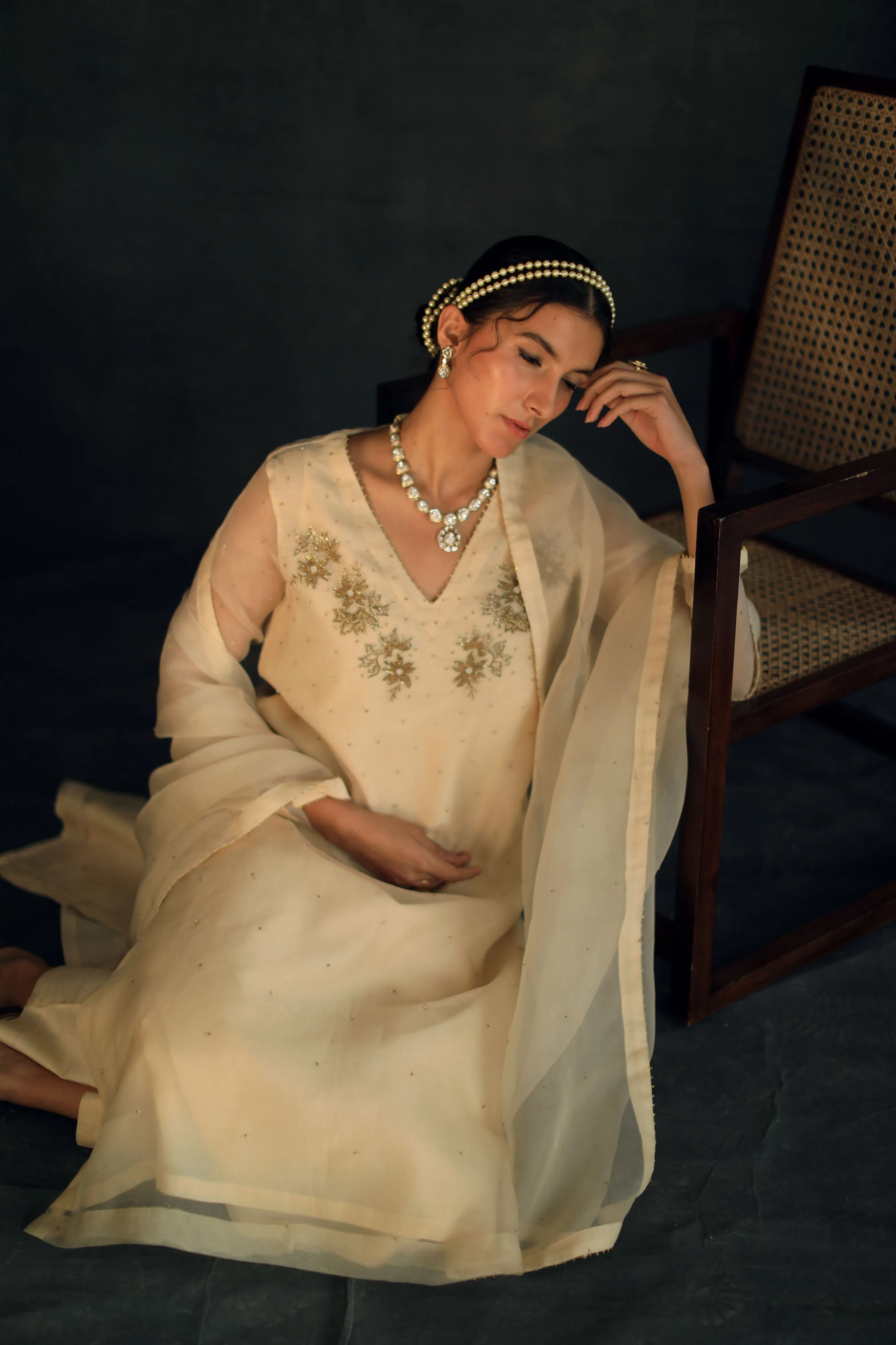 Shikha Mehta Mae Beige Jasmine Kurta Set Silk Organza Silk Chanderi Beige Hana Ss21F-Bj