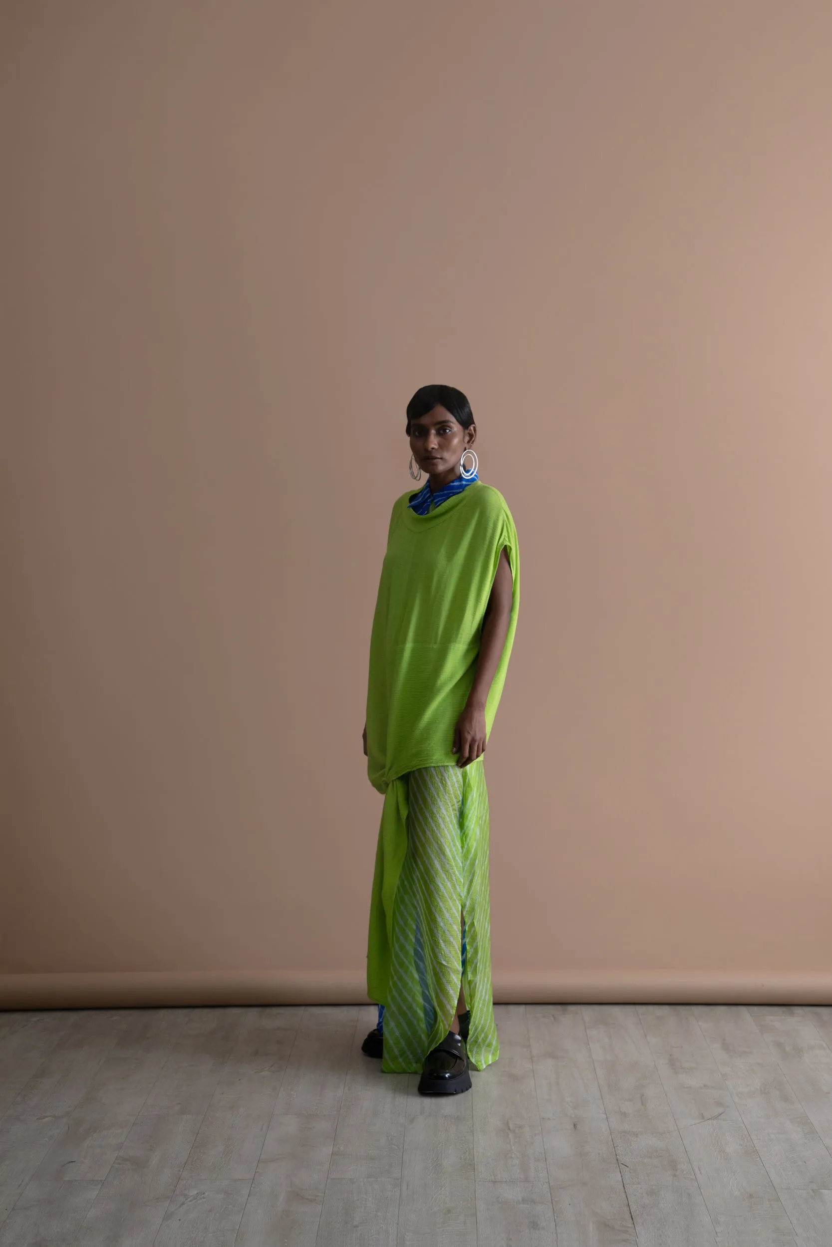 Summer Top Knot Crinkled Cotton Fashion Edit Kai-16 Urvashi Kaur