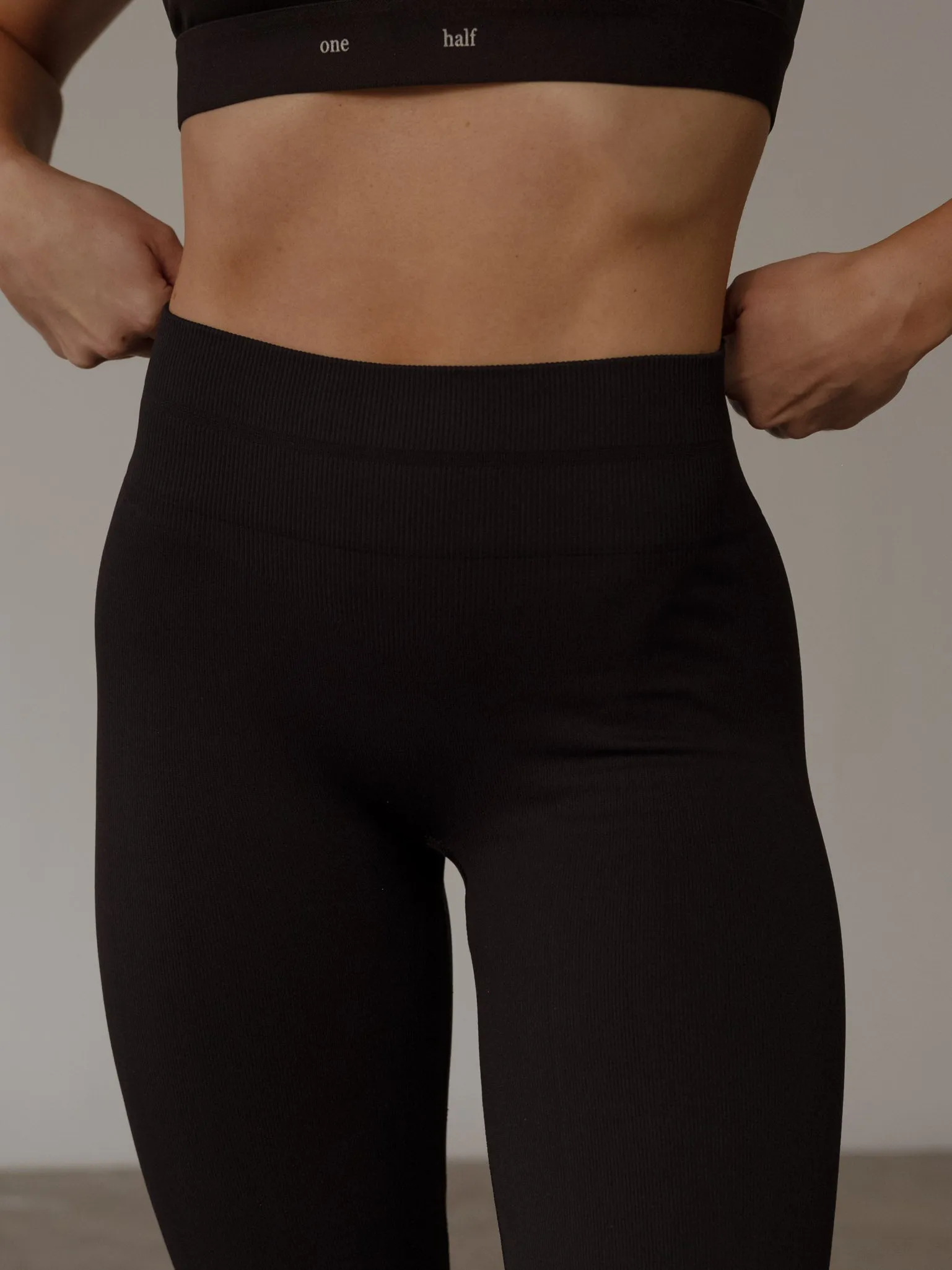 VERSATIL SEAMLESS LEGGINGS  - SHADOW