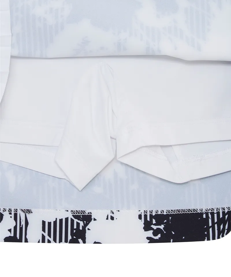 WideAngle: TO Flower Partial Pleated Culotte - Black