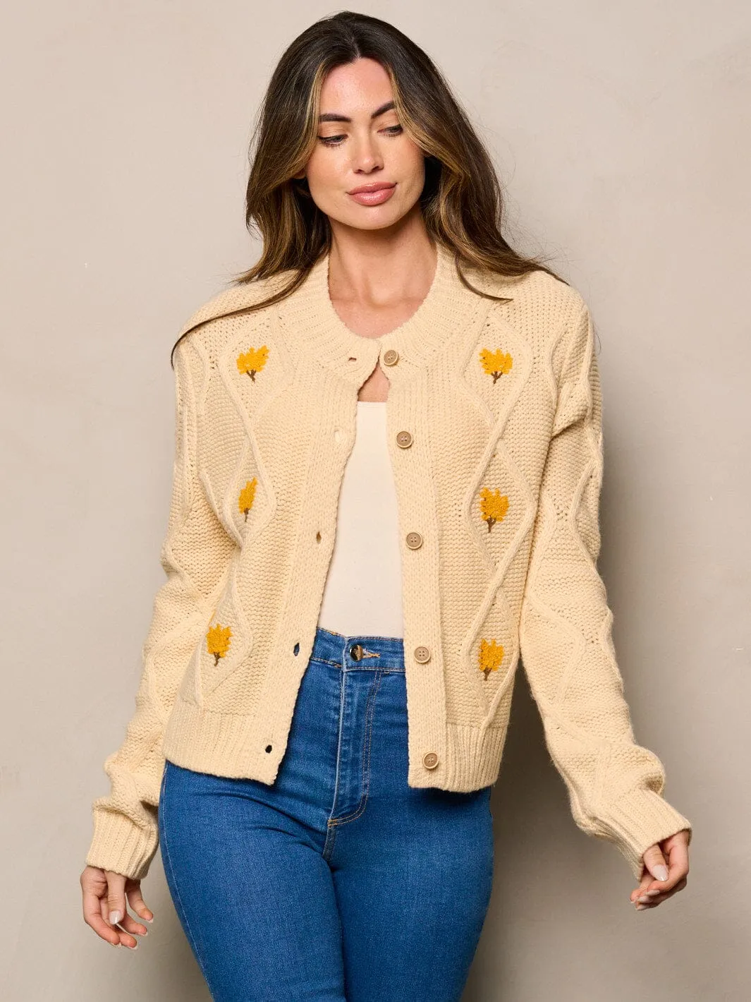 WOMEN'S LONG SLEEVE BUTTON UP FLORAL DETAILED SWEATER