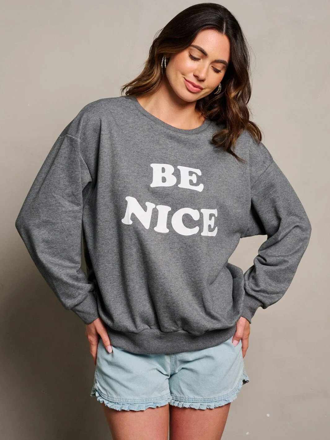 WOMEN'S LONG SLEEVE GRAPHIC PULLOVER SWEATER
