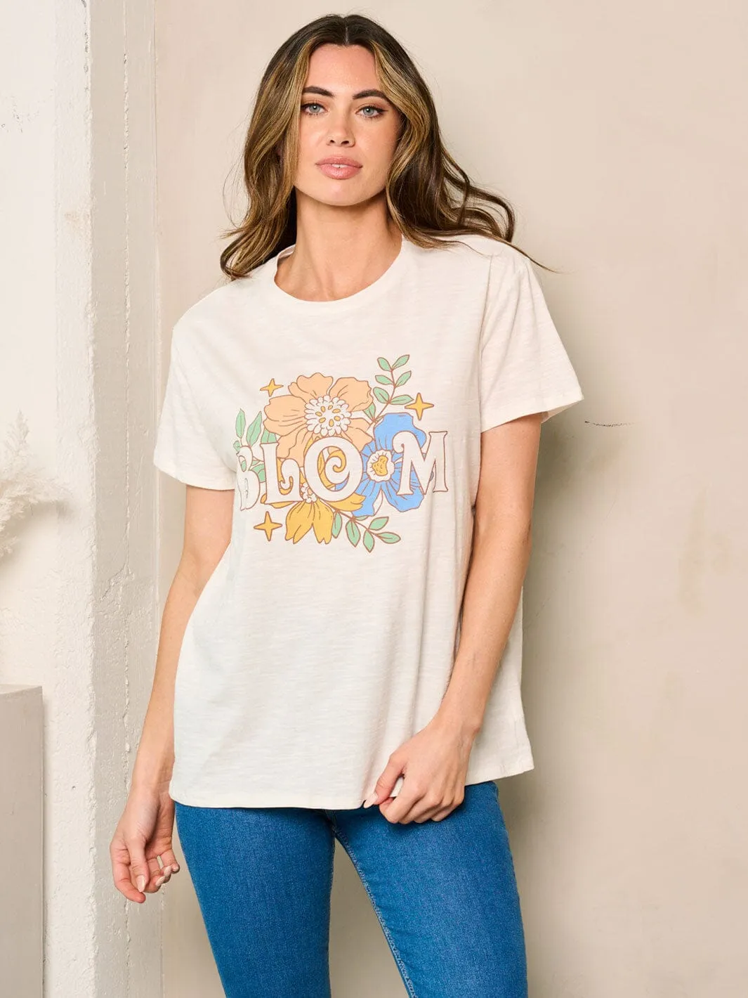 WOMEN'S SHORT SLEEVE GRAPHIC TOP